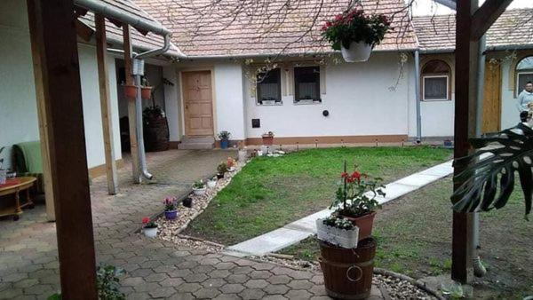 Guesthouse Kohari Egerszalók Екстериор снимка