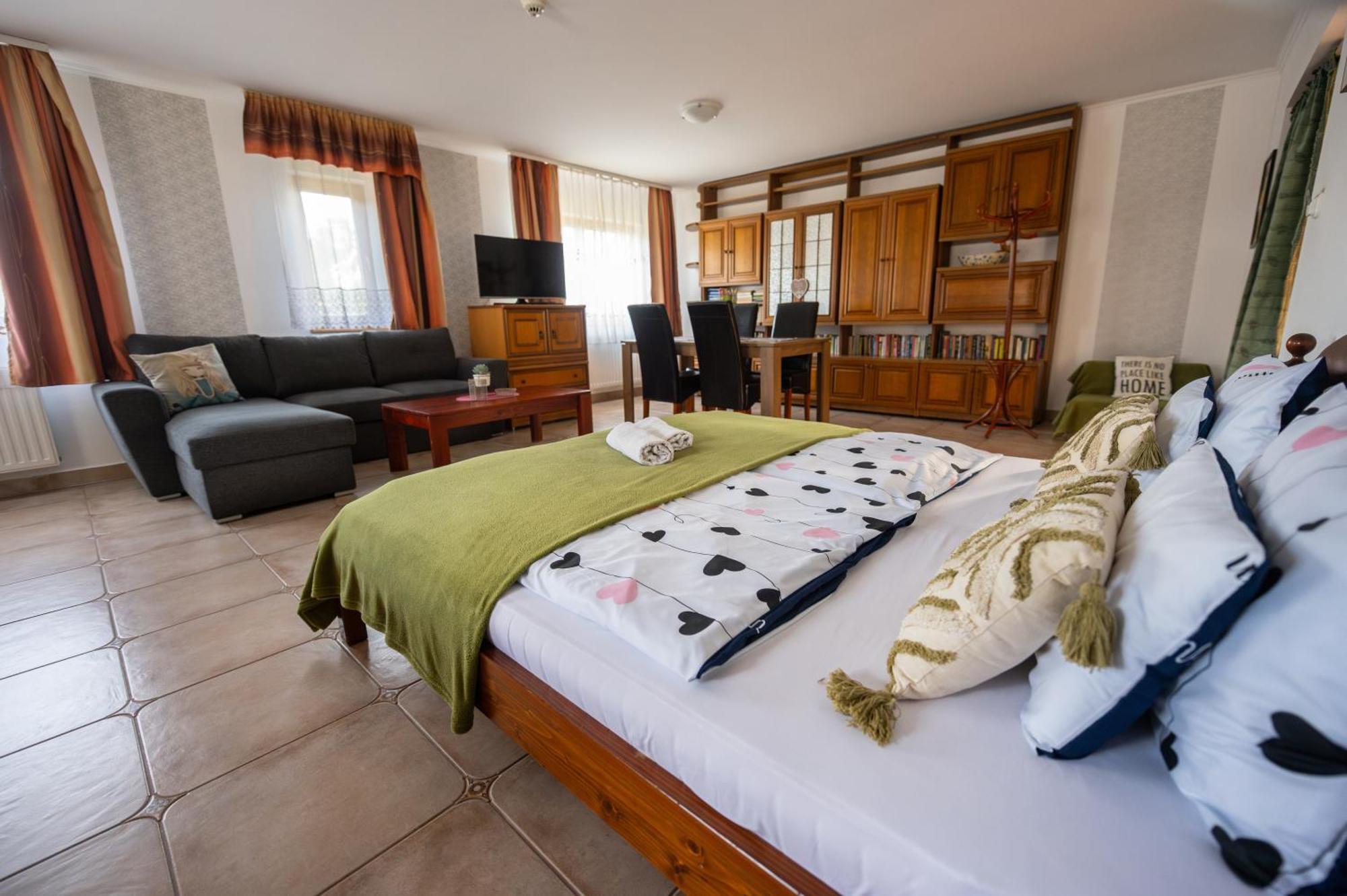 Guesthouse Kohari Egerszalók Екстериор снимка